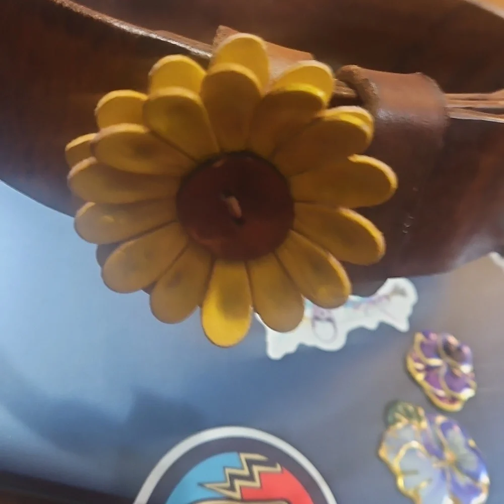 Hand Crafted Flower Genuine Leather Dog Collar Charm NEW